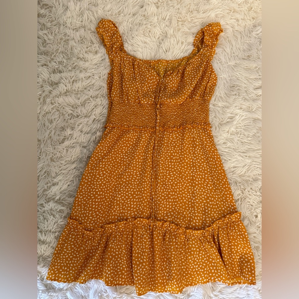 Yellow Dress - Picture 3 of 10